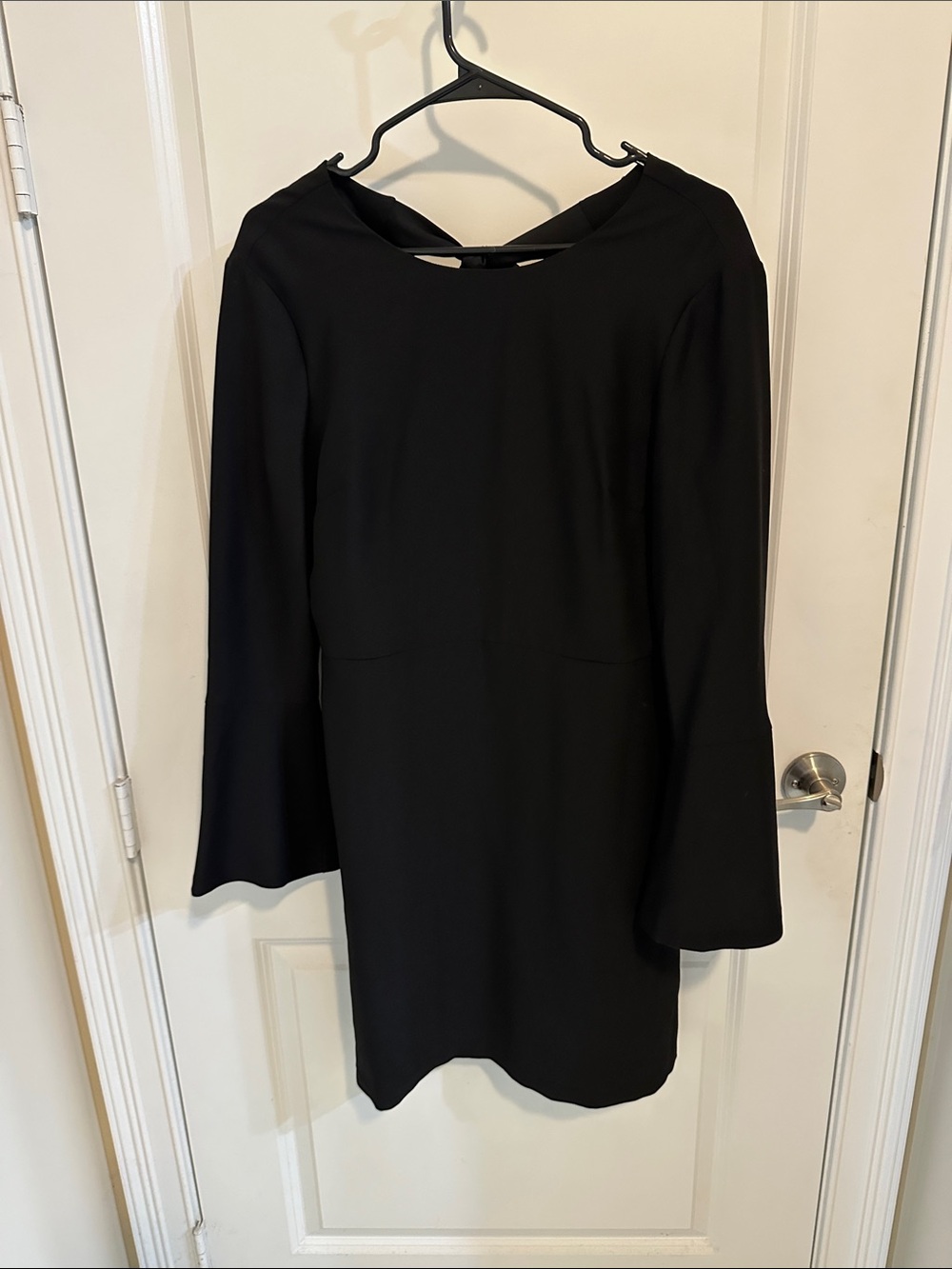 New with Tag Banana Republic Women’s Black Long-Sleeve Little Black Dress